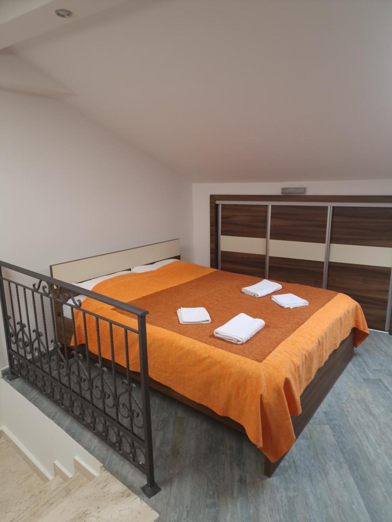 Rooms Dana Old Town Budva Room photo